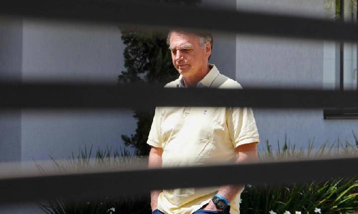A culpa de Bolsonaro na briga entre Flávio e Michelle