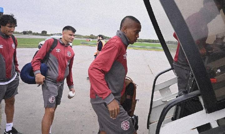Adversário do Mirassol, Lanús chega ao Brasil no 1° voo internacional do aeroporto de Rio Preto