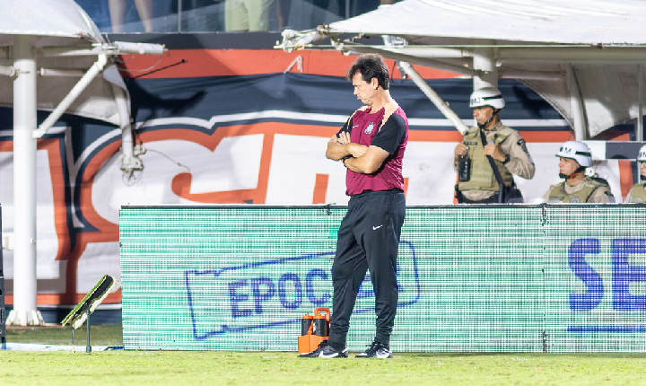 Análise: Corinthians faz pior jogo com Diniz e se complica ainda mais no Brasileirão