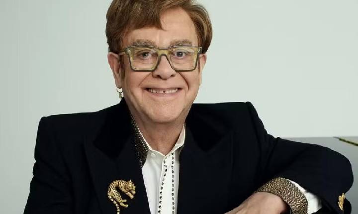 Aos 79 anos e após cirurgias, Elton John toca no Rock in Rio depois de se despedir das turnês; entenda