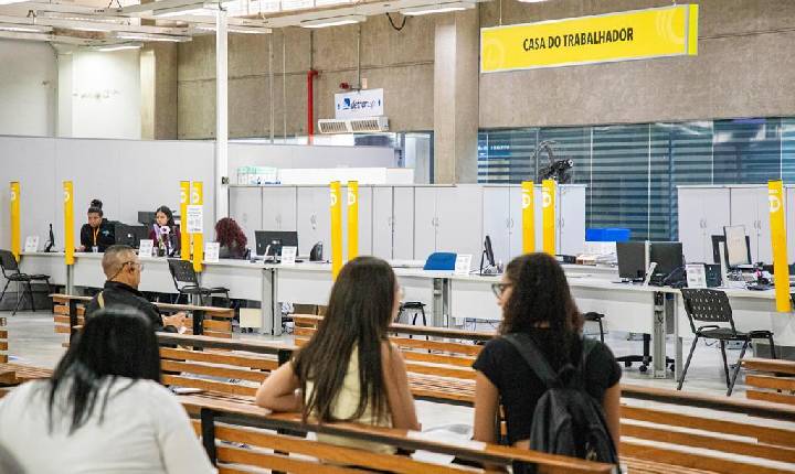 Barueri abre 17 vagas com salários de até R$ 2.6 mil nesta semana