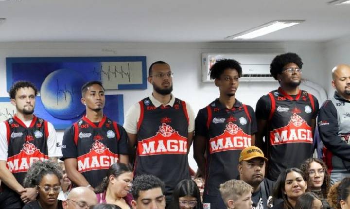 Basquete 3x3 de Osasco e Orquestra infantil recebem moção no plenário
