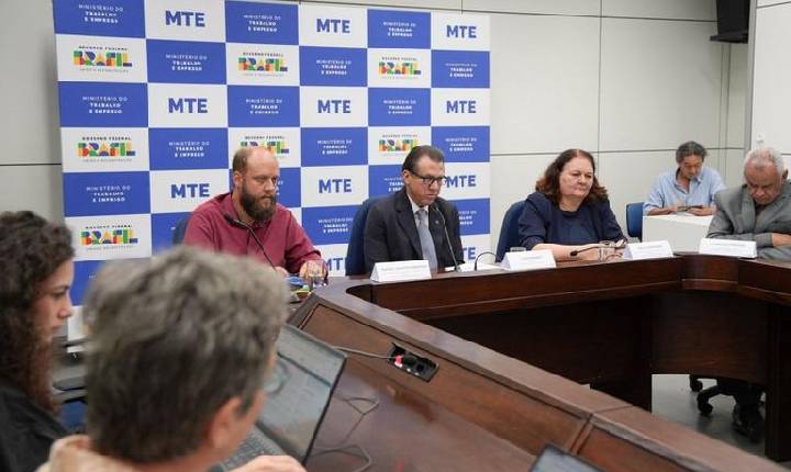 Brasil gera 228 mil empregos formais em março e supera 613 mil novas vagas no trimestre