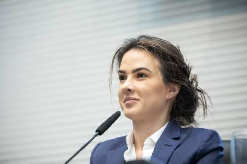 Bruna Furlan quer comissão da saúde em movimento