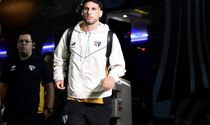 Calleri quer contrato até 2028 e cláusula por metas para renovar com o São Paulo