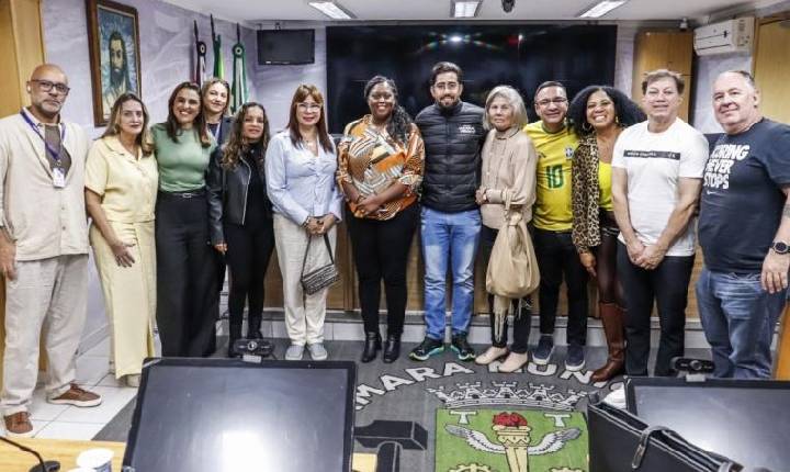 Comissão de Educação reúne-se com gestores de escolas municipais