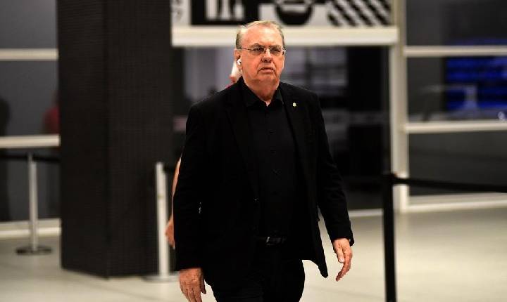 Corinthians atrasa salários de abril de jogadores e comissão técnica