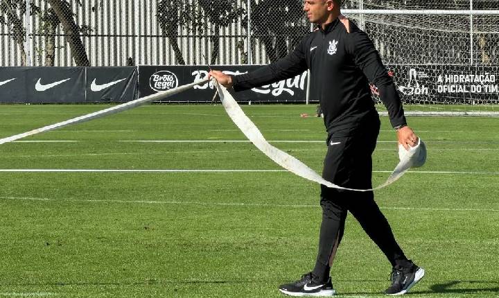 Corinthians contrata preparador físico Marlon Muniz, ex-Vasco