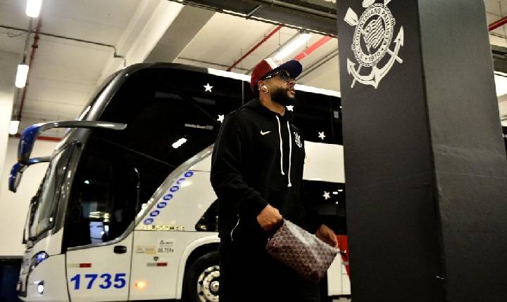 Corinthians define data para retorno de Memphis e agenda exames