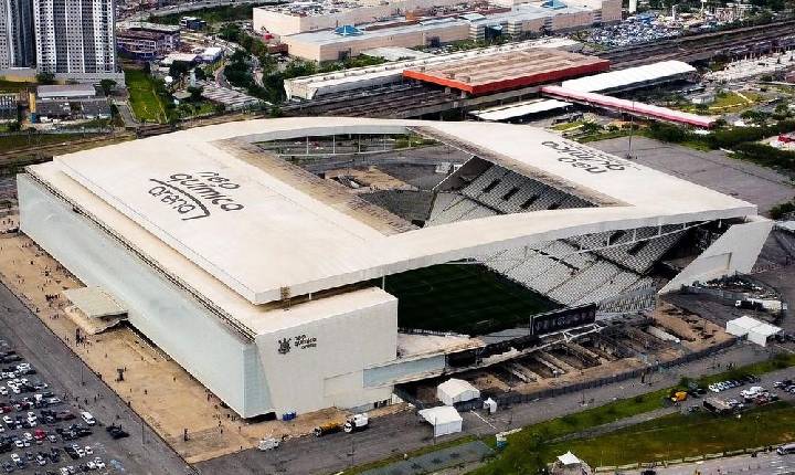 Corinthians x Internacional: onde assistir ao vivo, horário e escalações