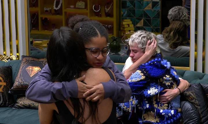 Eliminada, Jordana ganha abraço de Milena e recado emocionado de Ana Paula Renault