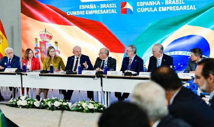Em Barcelona, Lula destaca solidez da economia brasileira e convida empresários a investir no país