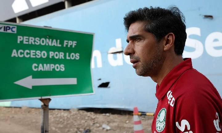 Escalação do Palmeiras: Abel deve ter retornos na Libertadores; Paulinho fica na parte interna