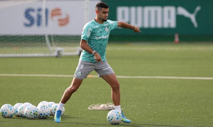 Escalação: Palmeiras conta com retornos de Arthur, Andreas e Allan, mas pode perder Benedetti