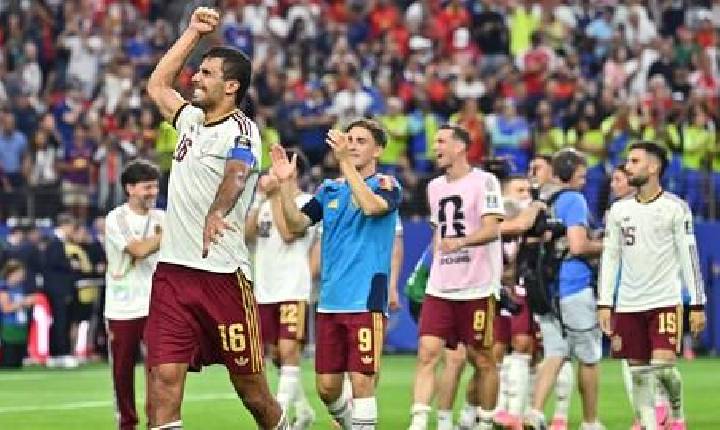Espanha domina a França com direito a 