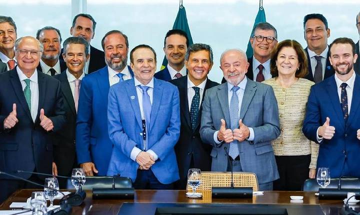Governo do Brasil avança na discussão para ampliar mistura de etanol na gasolina