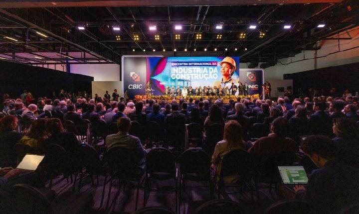 Governo vai lançar Estratégia Nacional da Construção Industrializada, anuncia ministro