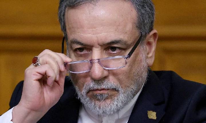 Irã oferece aos EUA um acordo para reabrir Ormuz, mas adia negociações nucleares