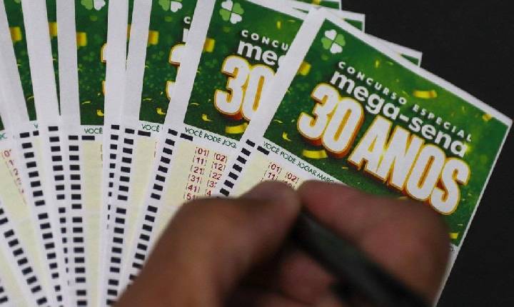 Mega-Sena 30 anos: entenda as regras do sorteio deste domingo, com prêmio de 300 milhões