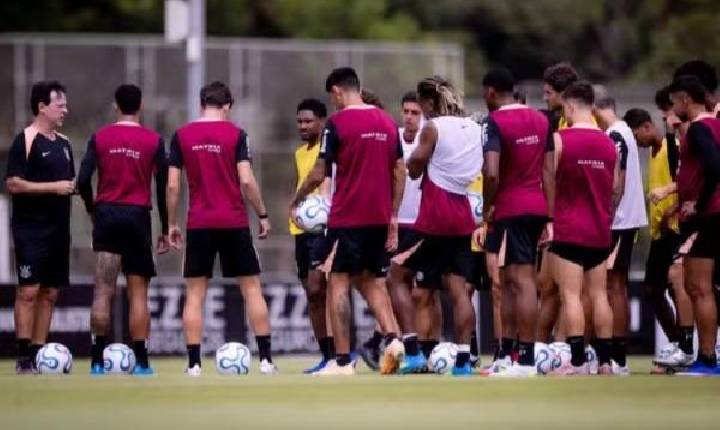O Corinthians inicia neste sábado uma sequência desgastante de viagens e jogos fora de casa antes do clássico contra o S