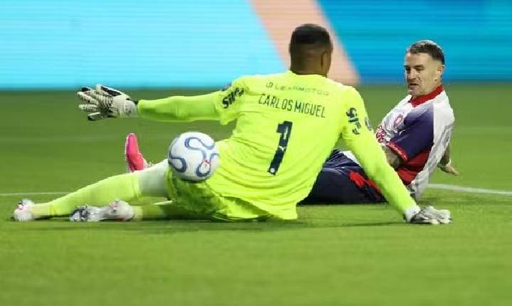 Palmeiras blinda Carlos Miguel após nova falha: 