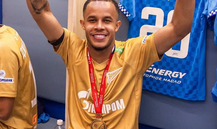 Pedrinho celebra título da SuperCopa da Rússia com o Zenit “Seguimos Somando”