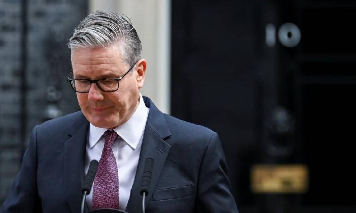 Primeiro-ministro do Reino Unido, Keir Starmer anuncia que irá renunciar