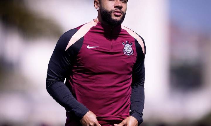 Quando Memphis reestreia pelo Corinthians? Diniz detalha planos de reintegração do atacante