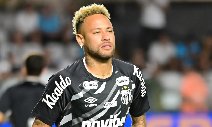 Santos avalia participação, mas Neymar deve ficar fora do clássico contra o Palmeiras
