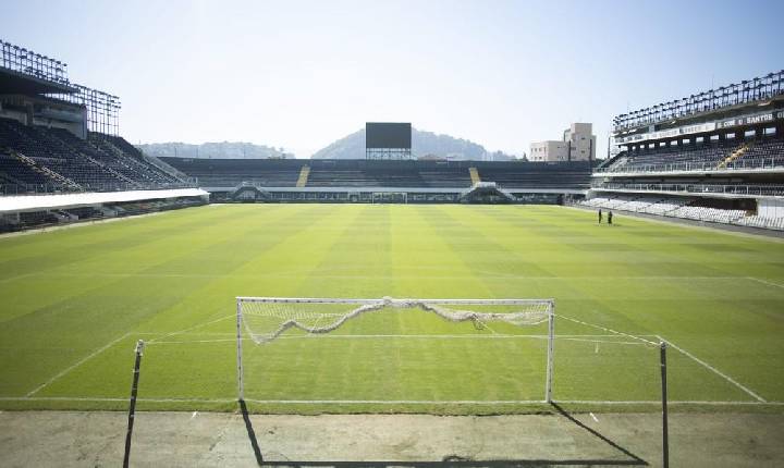 Santos divulga novas imagens do gramado da Vila Belmiro