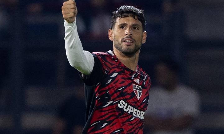 São Paulo acerta renovação com Calleri e prevê assinatura de contrato na próxima semana