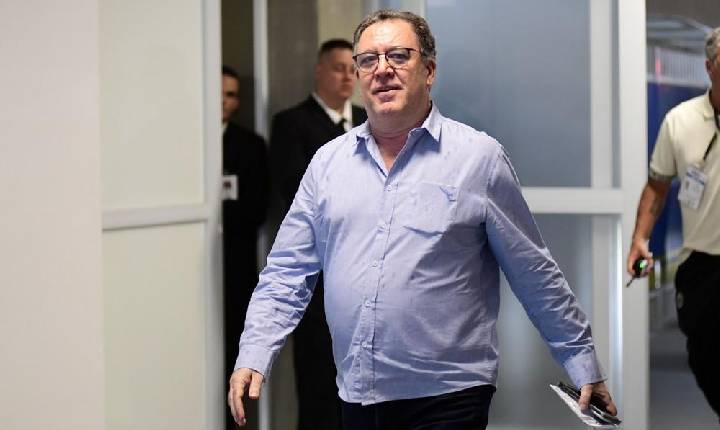 Teixeira mostra preocupação com risco de novo transfer ban no Santos: 