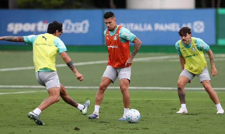 Treino do Palmeiras: Arthur sofre edema na coxa, Piquerez evolui e Paulinho trabalha no campo