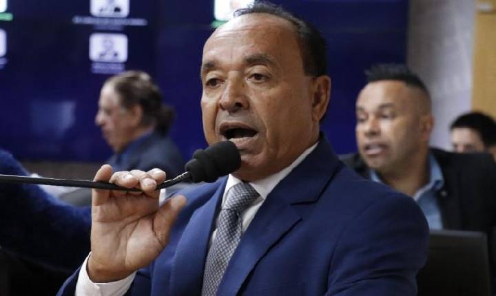 Zé Carlos Santa Maria assume cadeira na Câmara de Osasco