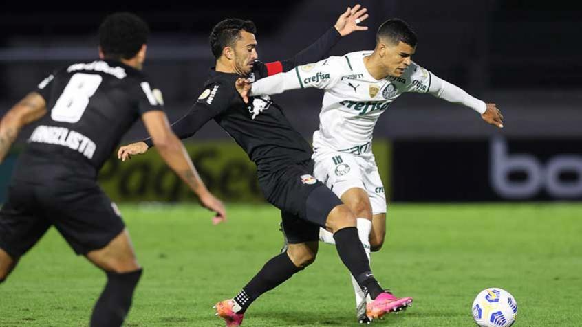 Derrota por 3 a 1 encerra invencibilidade de cinco jogos do Palmeiras diante do RB Bragantino