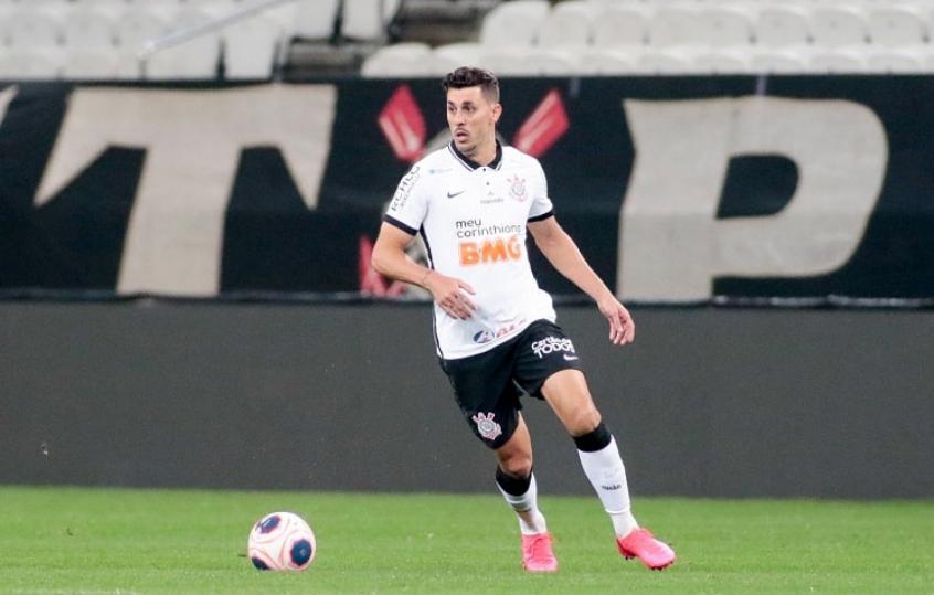 Estafe de Danilo Avelar se reunirá com diretoria do Corinthians para discutir rescisão