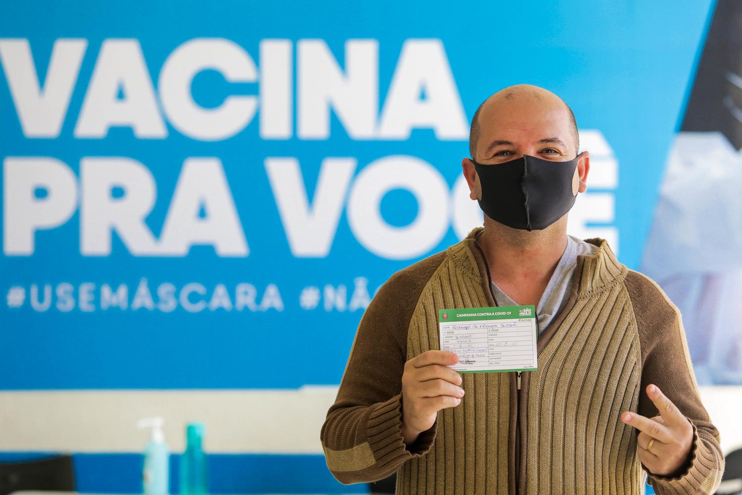 PREFEITURA INICIA VACINAÇÃO PARA PESSOAS ACIMA DOS 43 ANOS NA PRÓXIMA SEMANA