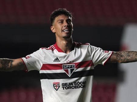 Rigoni se destaca em estreia como titular, e São Paulo ganha nova opção para setor ofensivo