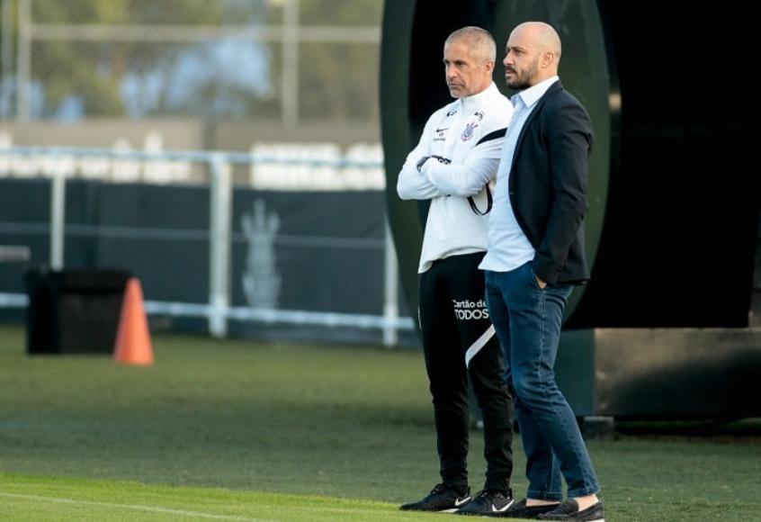Além de Renato Augusto, Corinthians busca reforços para o ataque