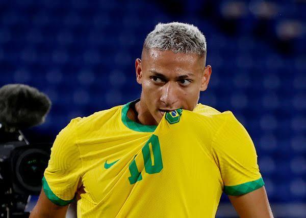 Com hat-trick de Richarlison, Brasil vence Alemanha nas Olimpíadas
