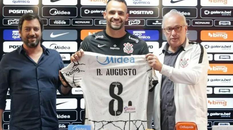Versátil na China, Renato Augusto oferece variações a Sylvinho em sua volta ao Corinthians