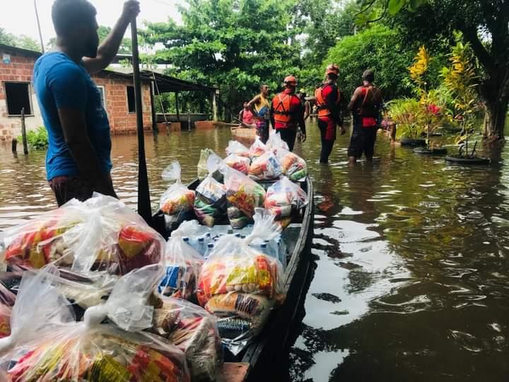 Corpo de Bombeiros de SP auxiliam no resgate de vítimas na Bahia