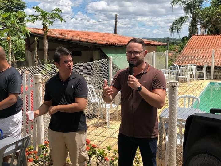 Danilo Ramos se encontra com amigos em Itu