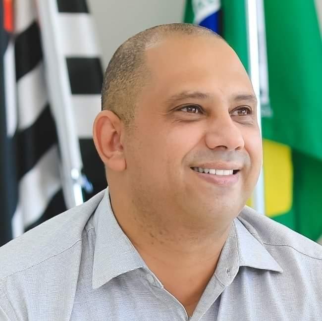 Prefeito Marcos Tonho vai entregar novas viaturas