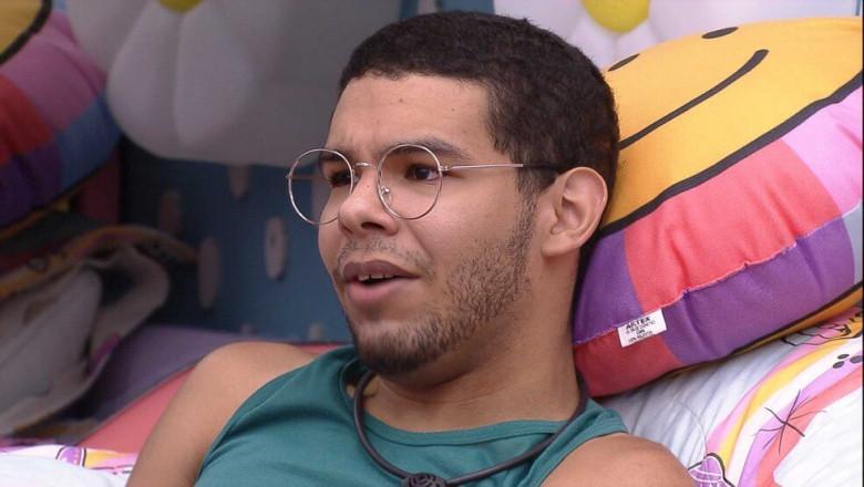 Vinicius, do BBB 22, fala sobre Quarto Lollipop: 'O povo soltou a minha mão'