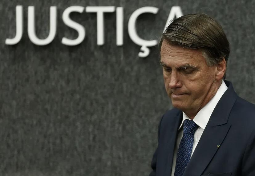 Aliados de Bolsonaro esperam que presidente se manifeste sobre vitória de Lula nesta segunda