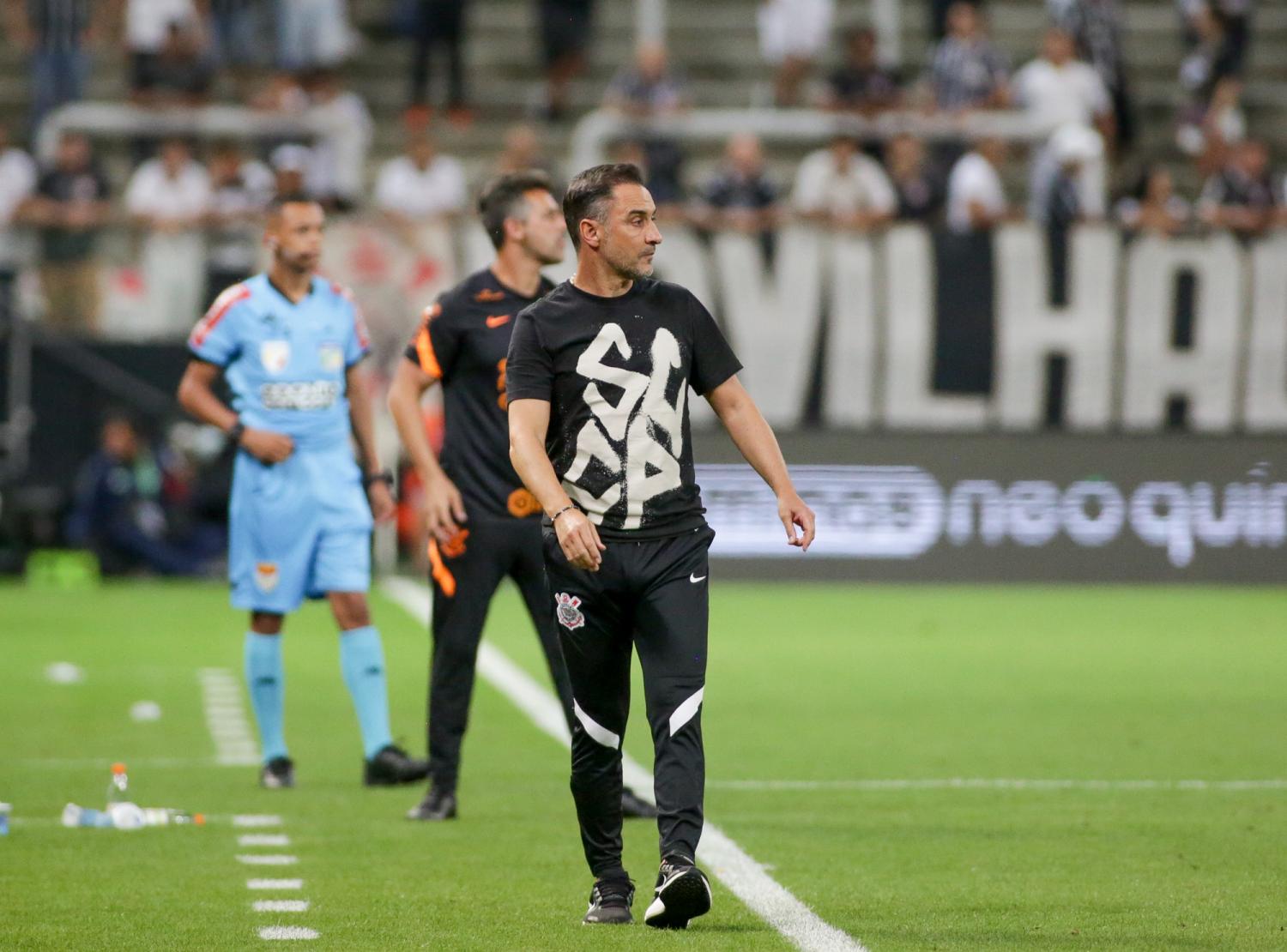 Vítor Pereira se irrita com empate do Corinthians contra o Juventude: 'Tínhamos obrigação de ganhar'