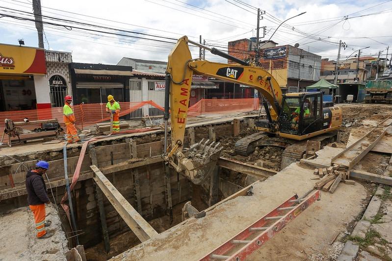 Prefeitura de Itapevi executa cerca de 35% das obras de canalização e drenagem do Vale do Sol