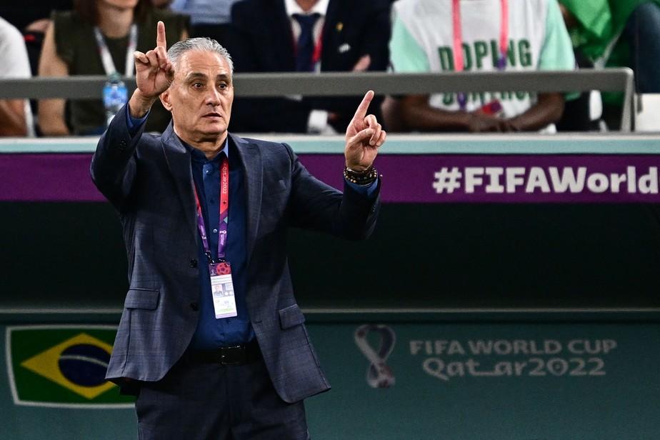 Tite é assaltado e ainda leva puxão de orelha do bandido por ter perdido a Copa do Mundo