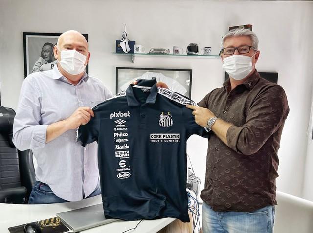 Santos marca reunião de conselheiros com Rueda e fará transmissão para torcidas